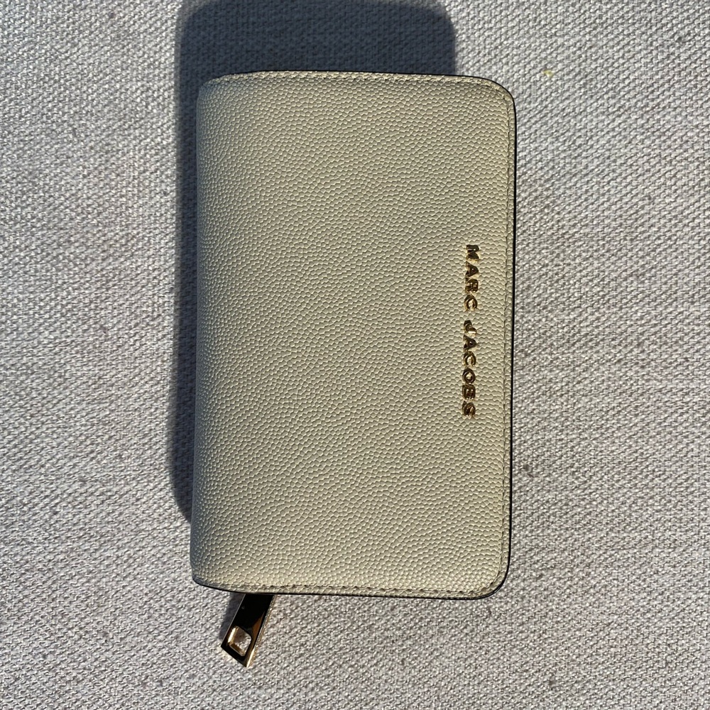 Marc Jacobs Cream Wallet